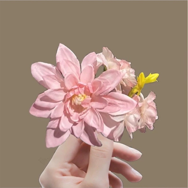 Pink Blue Flower Hair Clip New - огляд і ціна Travel Accessories Bunnings